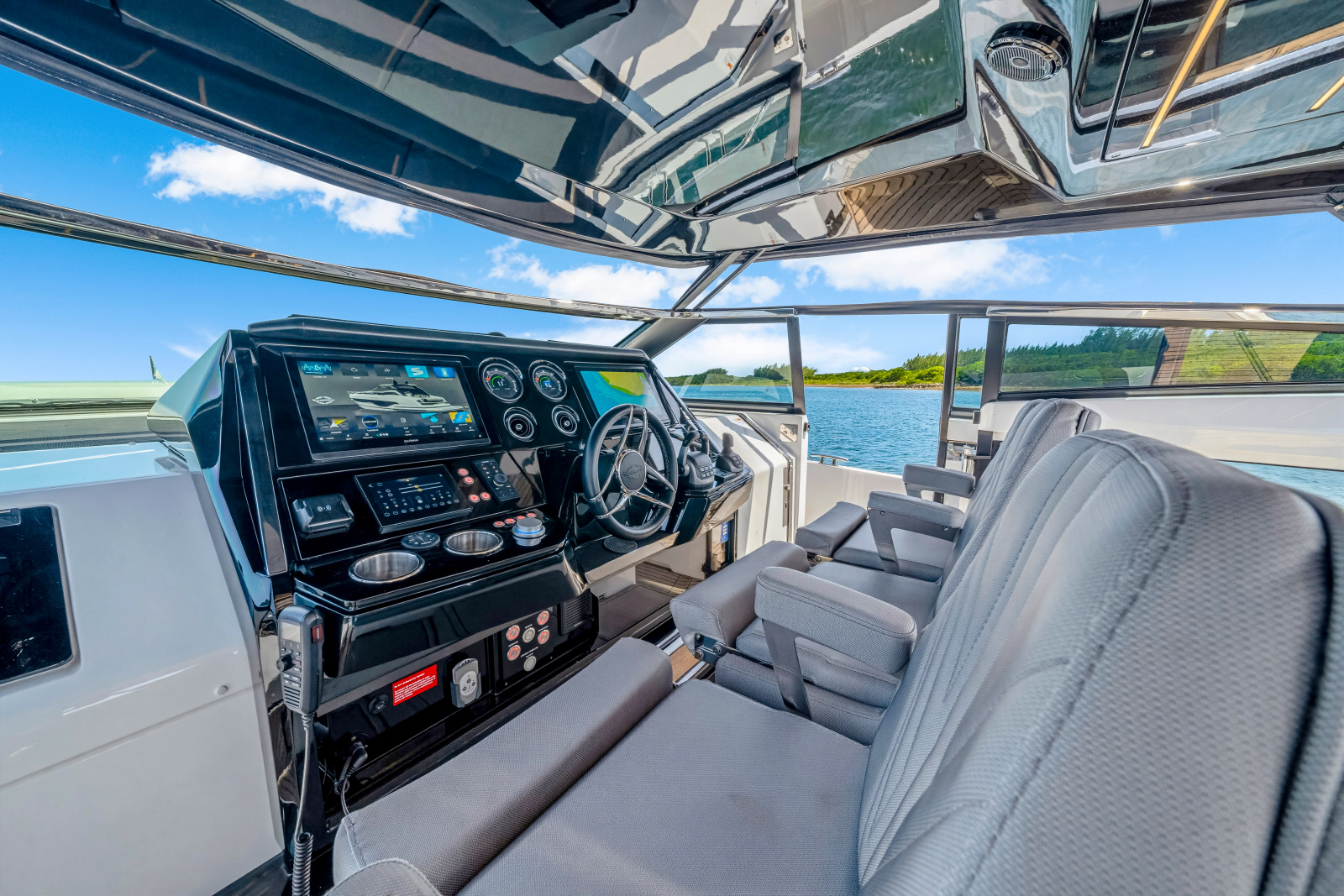 2024 Sunseeker Superhawk 55