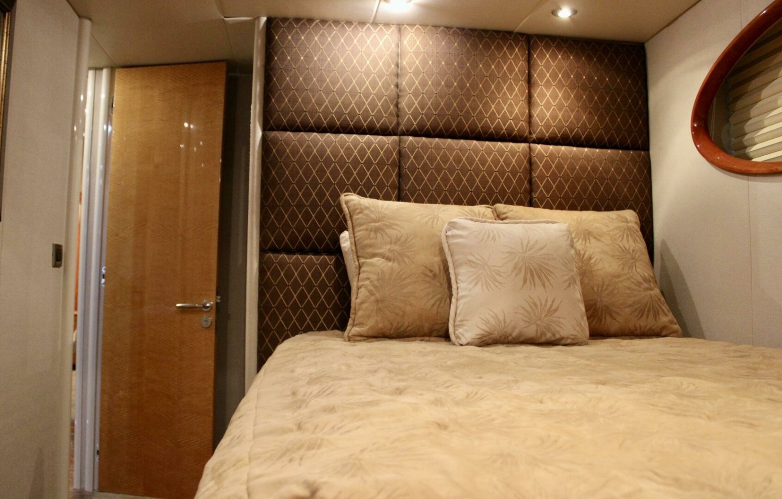 74' 2007 Lazzara Yachts 74 Motor Yacht
