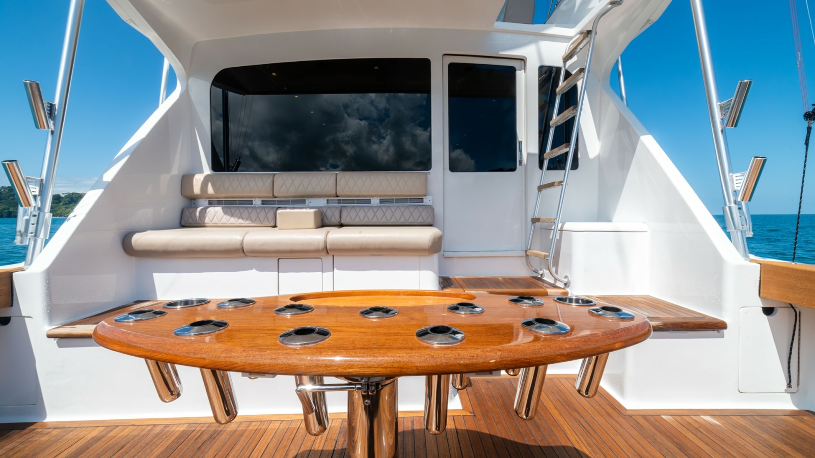 2001 Viking 61 Convertible- Caliente- Cockpit
