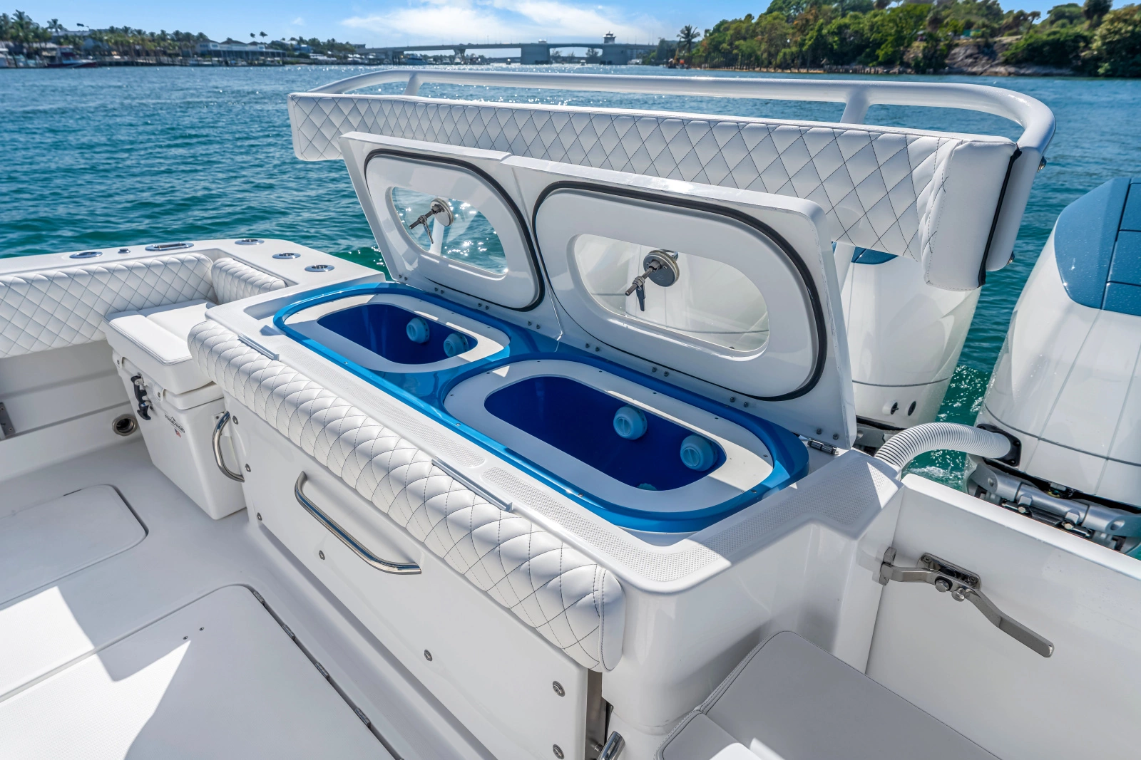 42ft HCB Yacht For Sale
