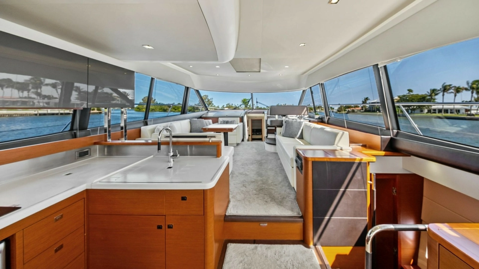 2015 Prestige 550 'Legacy'
