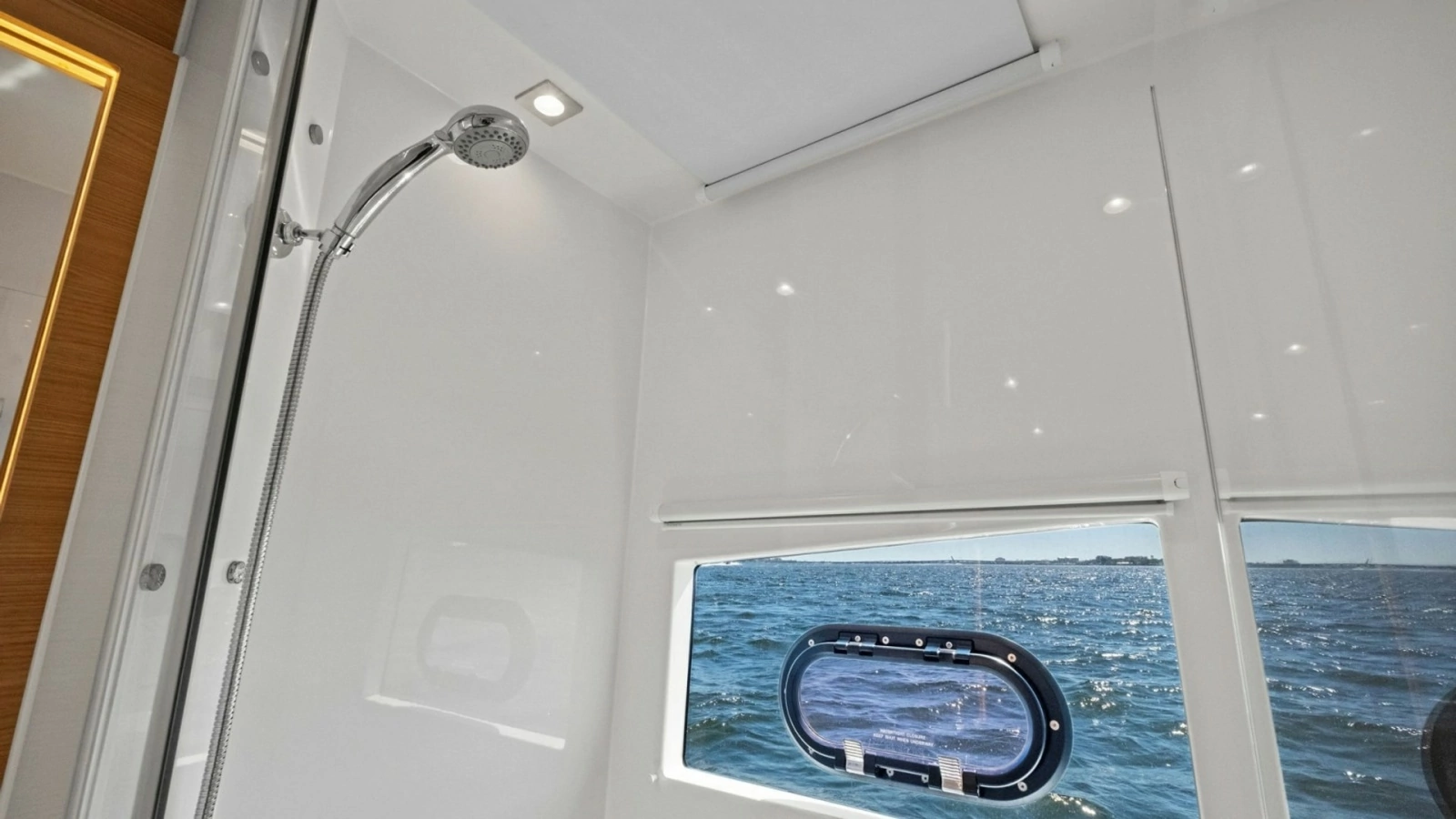 2022 54 Aquila Powercat 'Remarkable I'