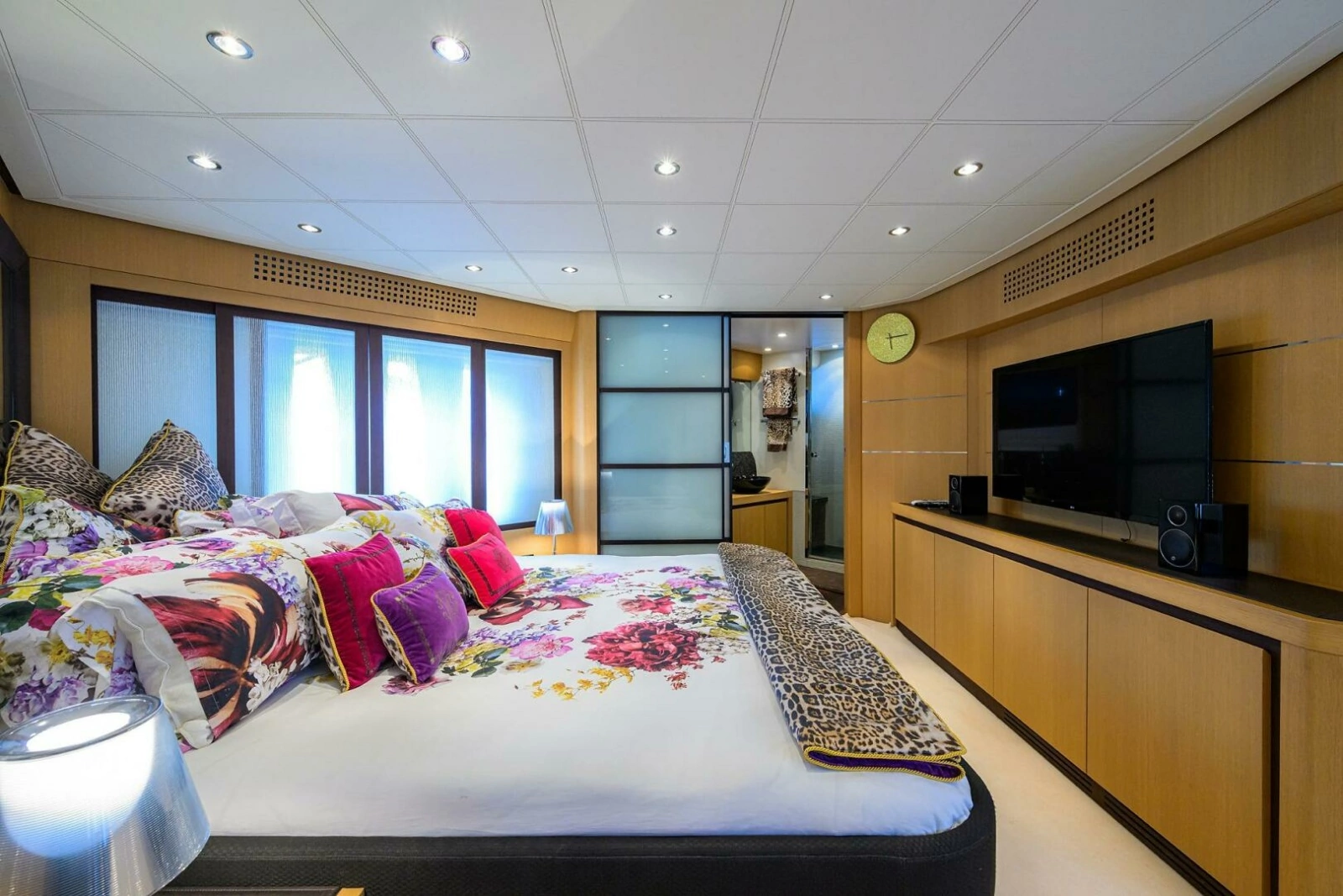 2009 Pershing 90 Express
