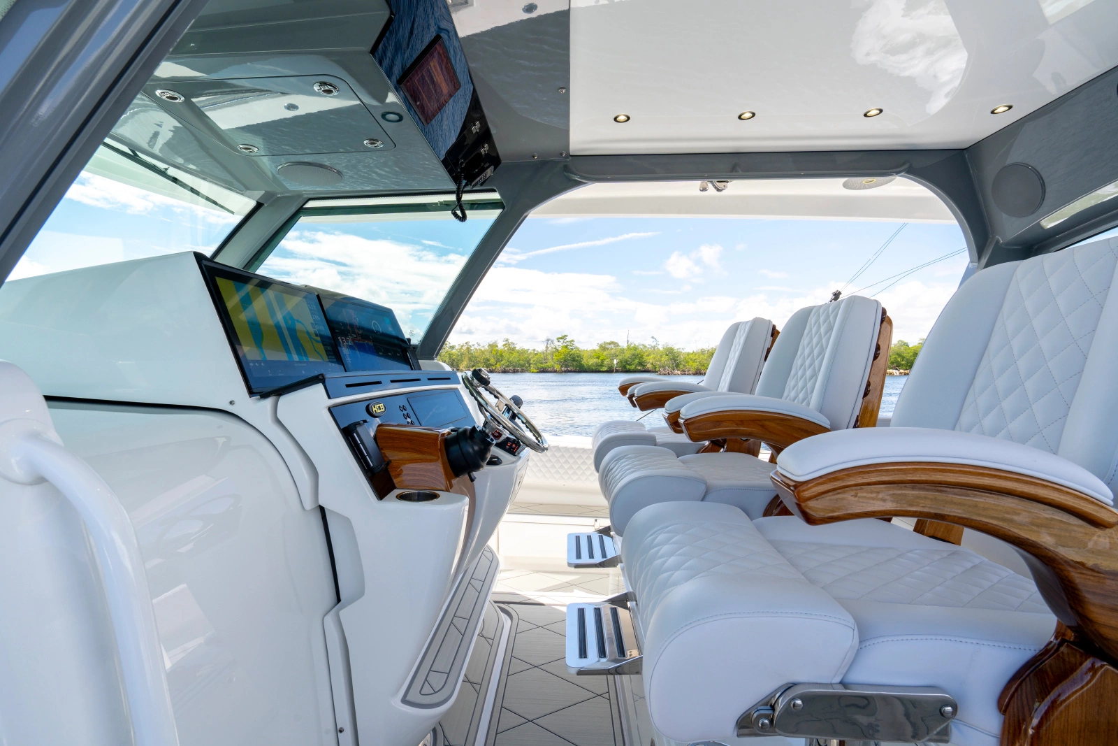 48ft HCB Yacht For Sale