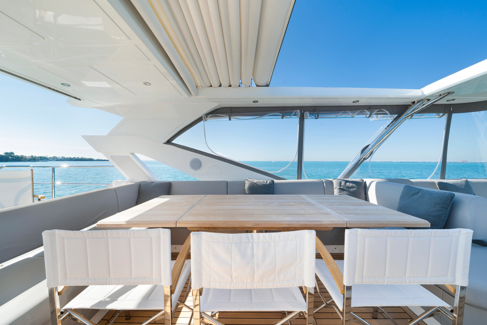 2020 Sunseeker 76 Yacht