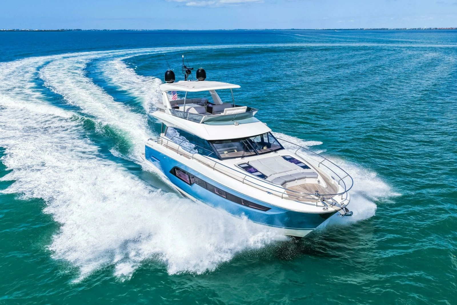 2019 Prestige 630 Flybridge -Profile