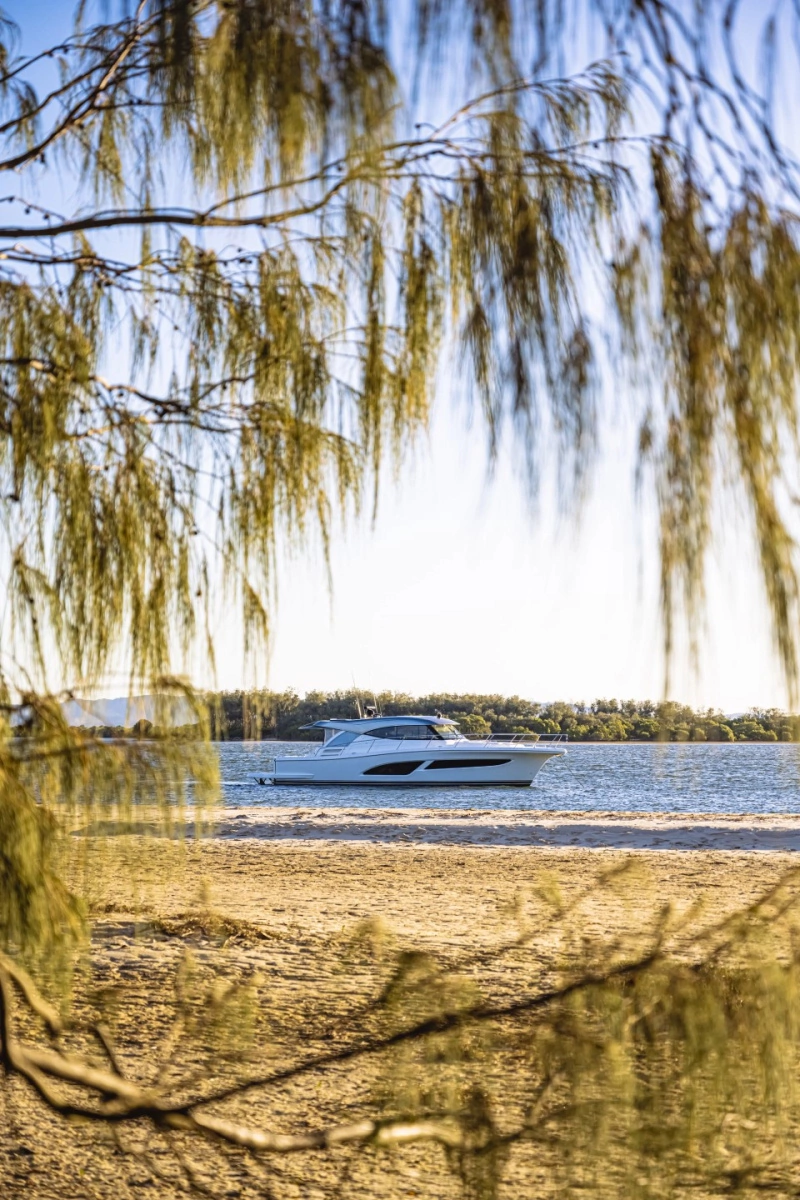 465 SUV 46ft Riviera Yacht For Sale
