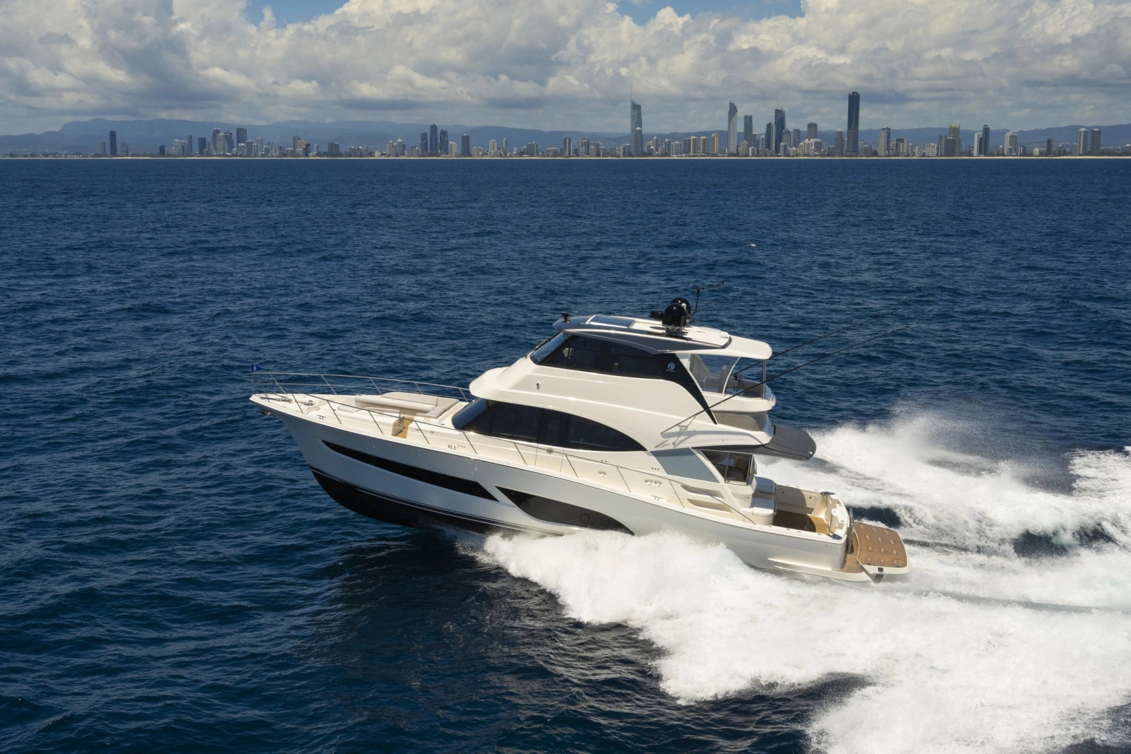 58 Sports Motor Yacht 58ft Riviera Yacht For Sale