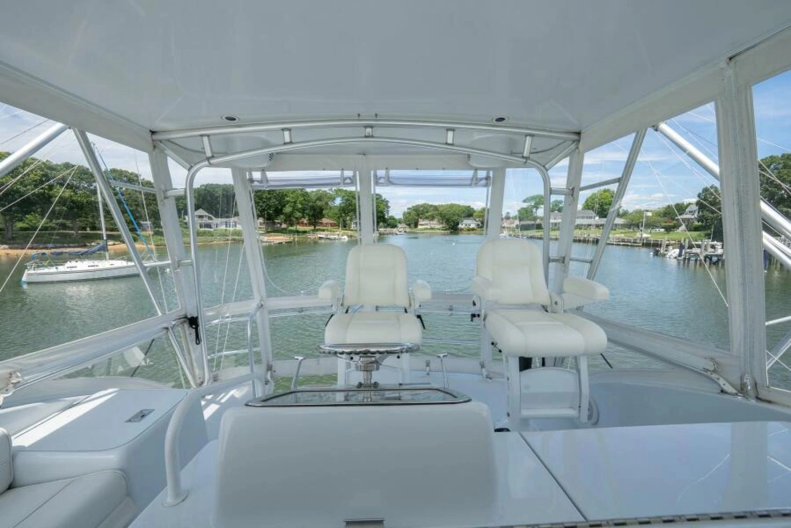 2001 Hatteras Convertible 50