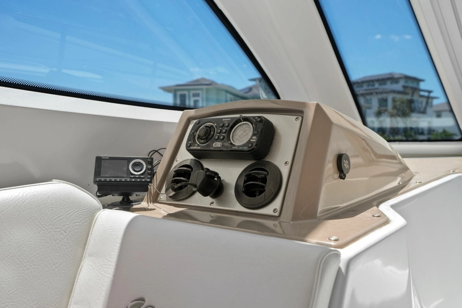 2012 Cruiser Yachts 54 Cantius