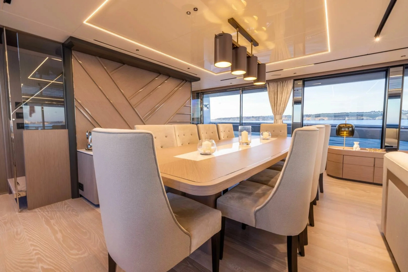 100 YACHT 100ft Sunseeker Yacht For Sale