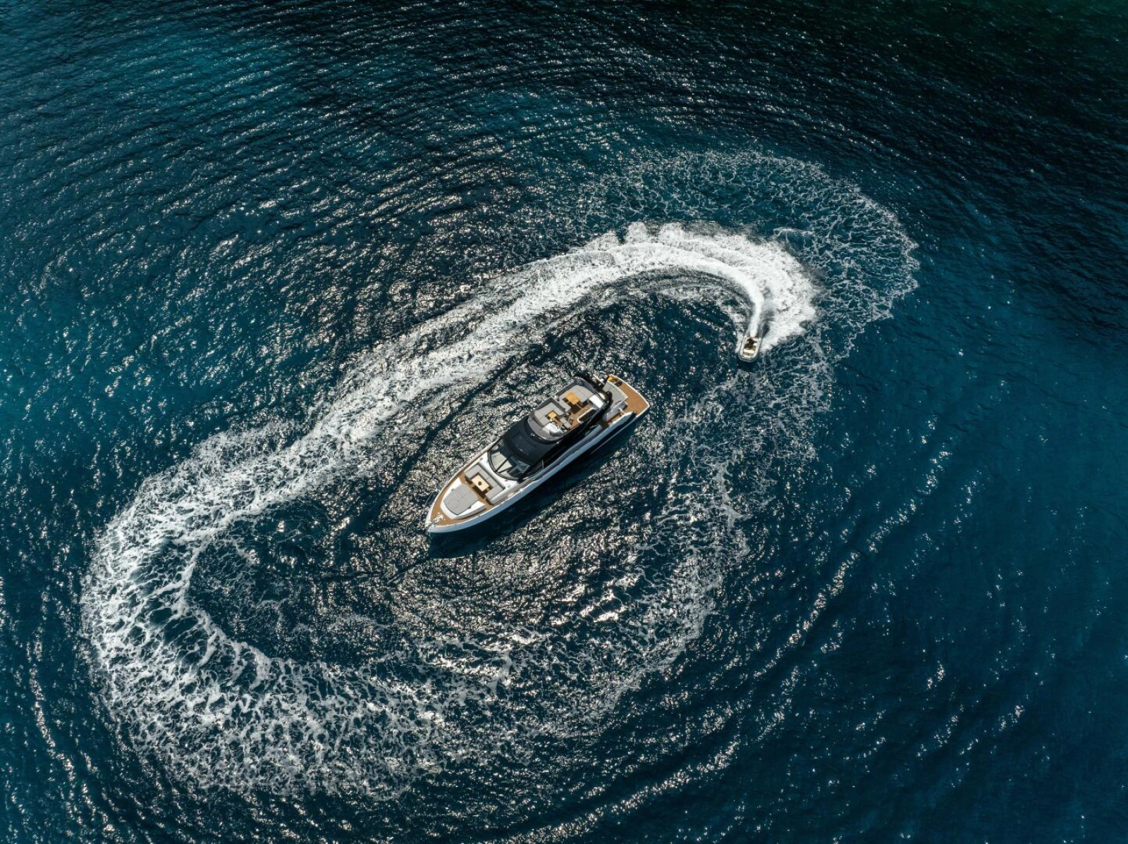 75 SPORT YACHT 75ft Sunseeker Yacht For Sale