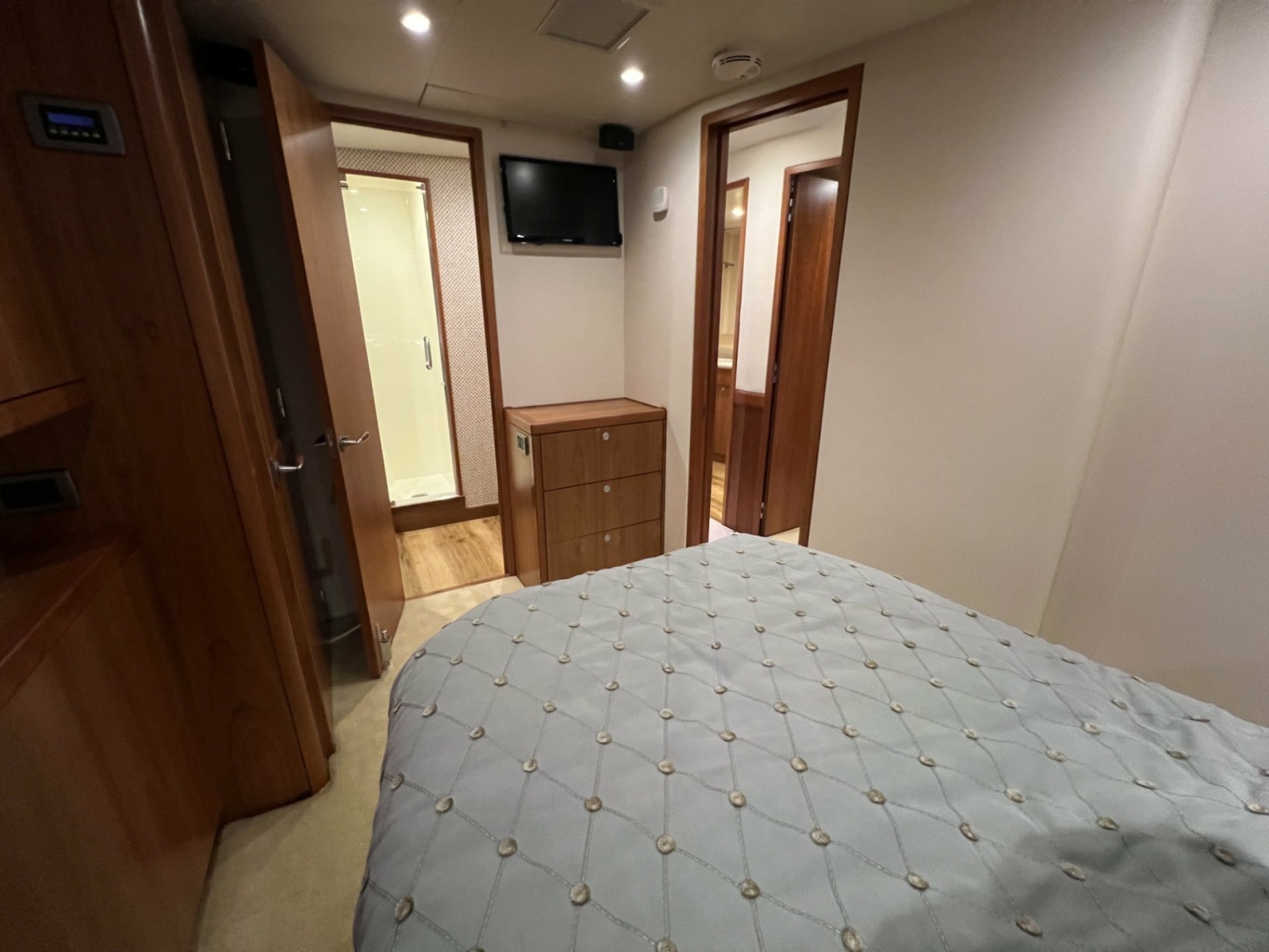 2013 Hatteras GT 54