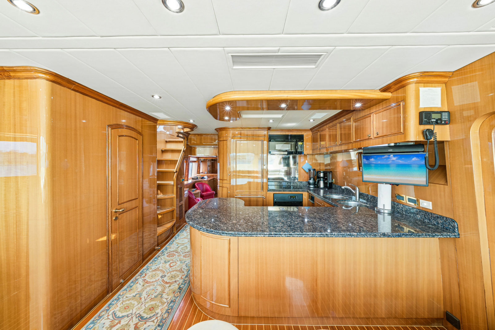 2006 Horizon 82 Skylounge
