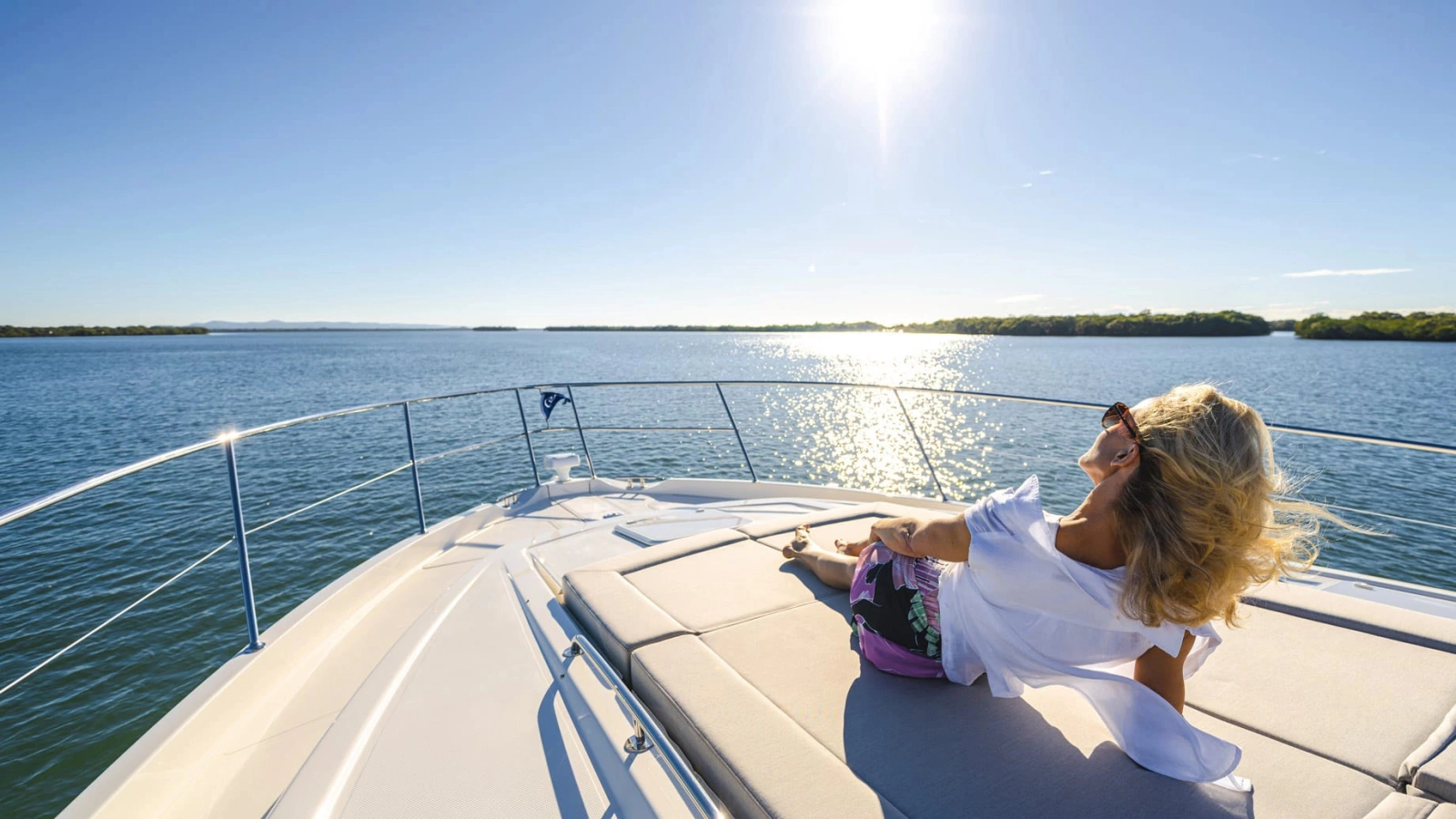 6000 SPORT YACHT 60ft Riviera Yacht For Sale