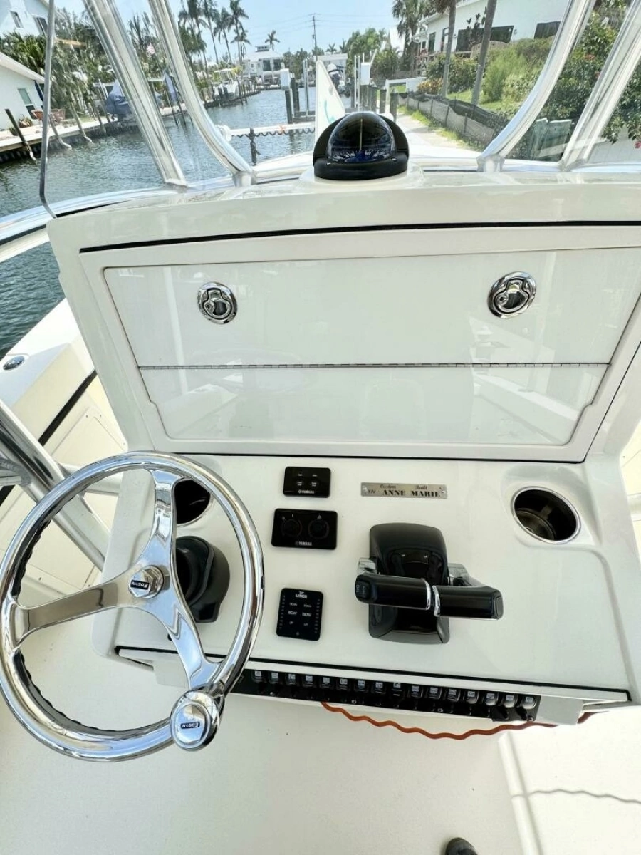 2018 Young Boats 27