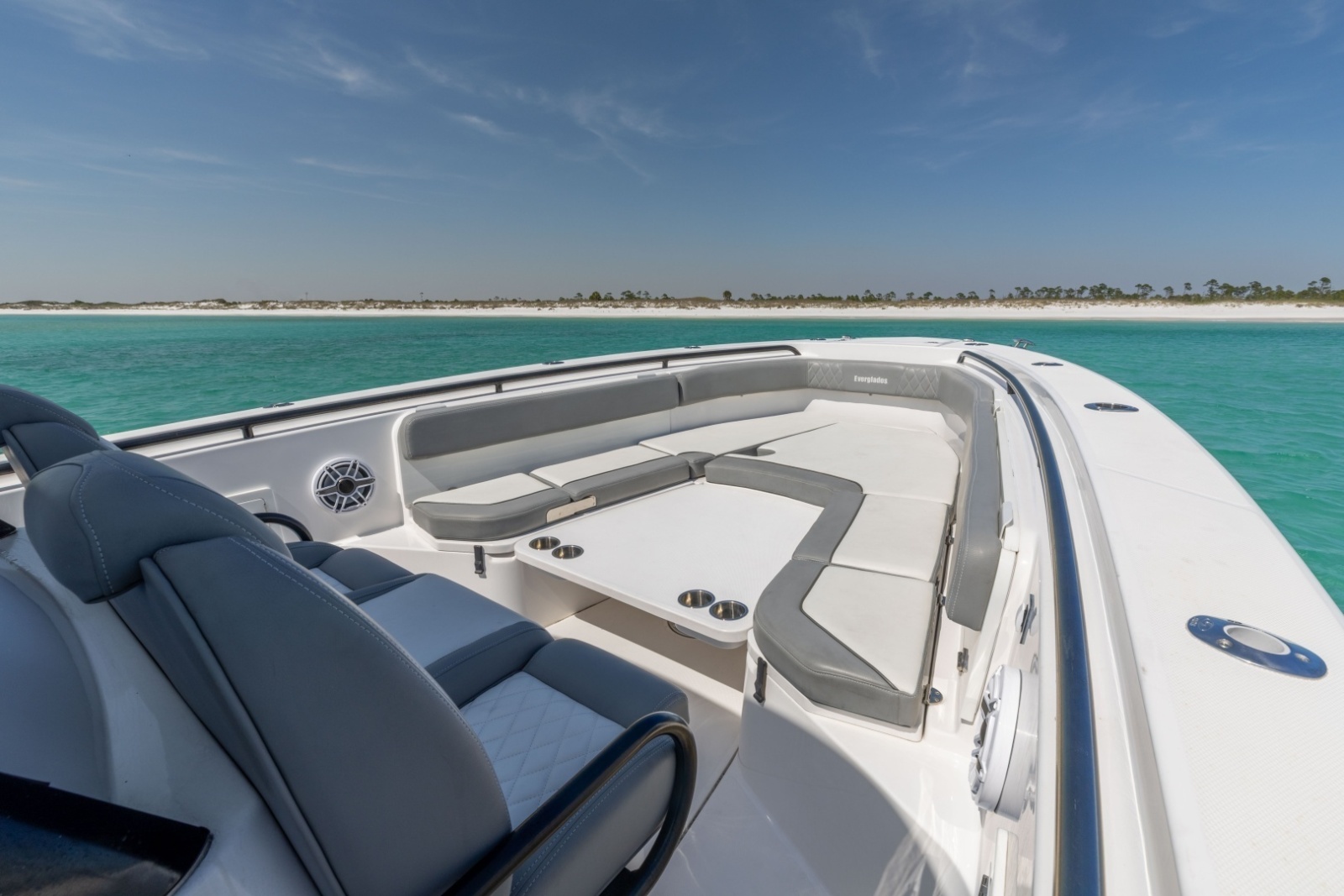 2023 Everglades 365 CC-