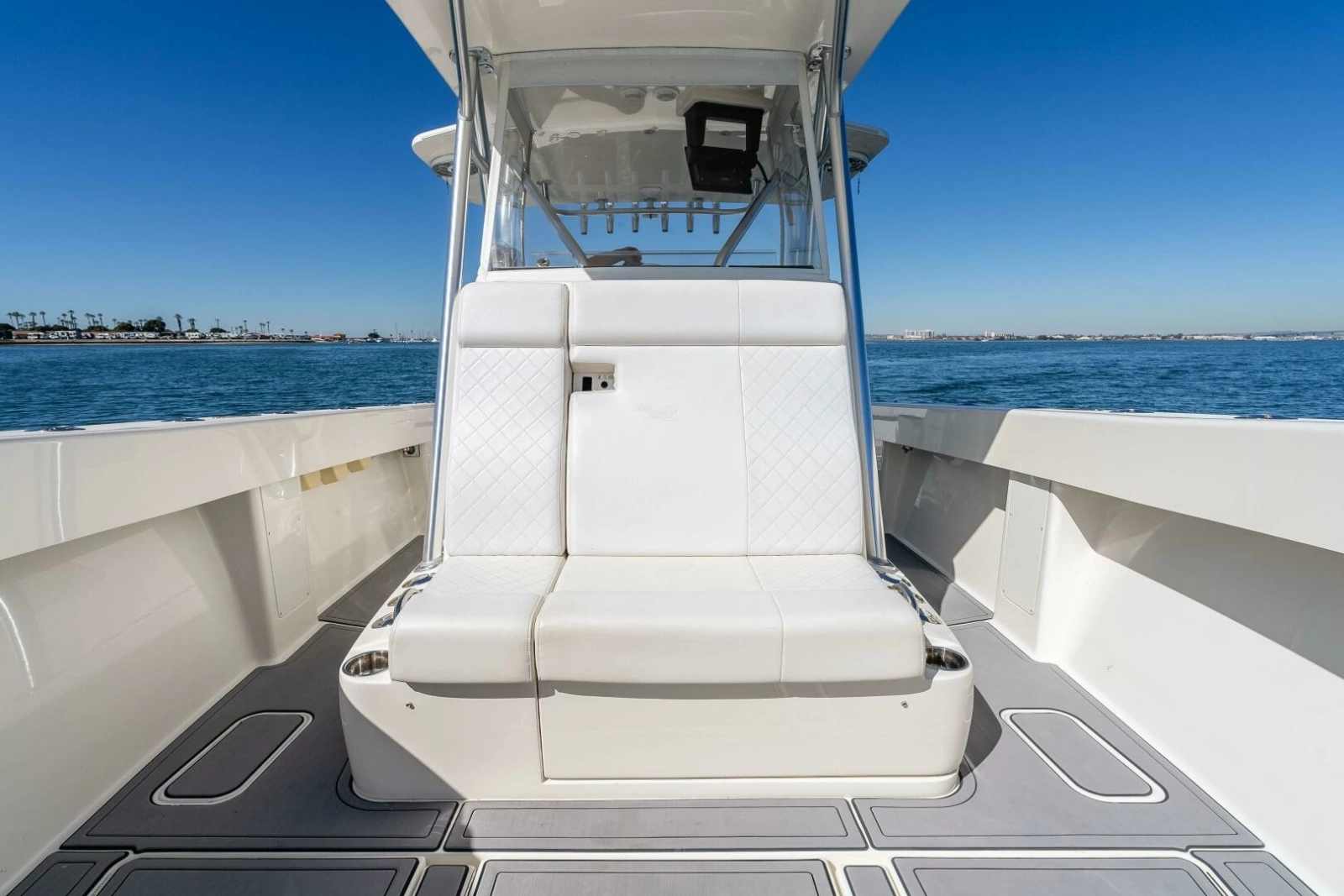  2018 SeaVee 370Z- SUSAN L