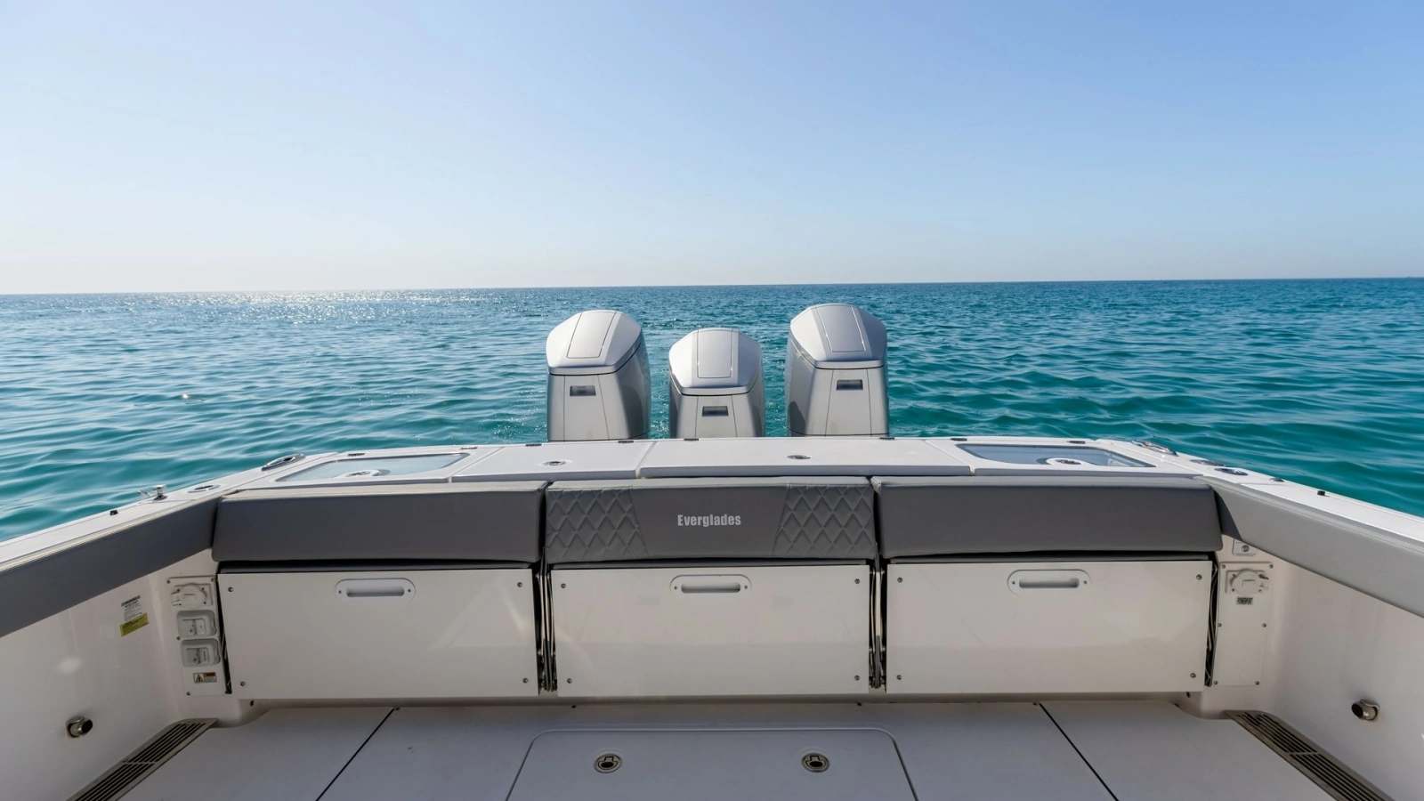 Triple Outboard Engine Transom View