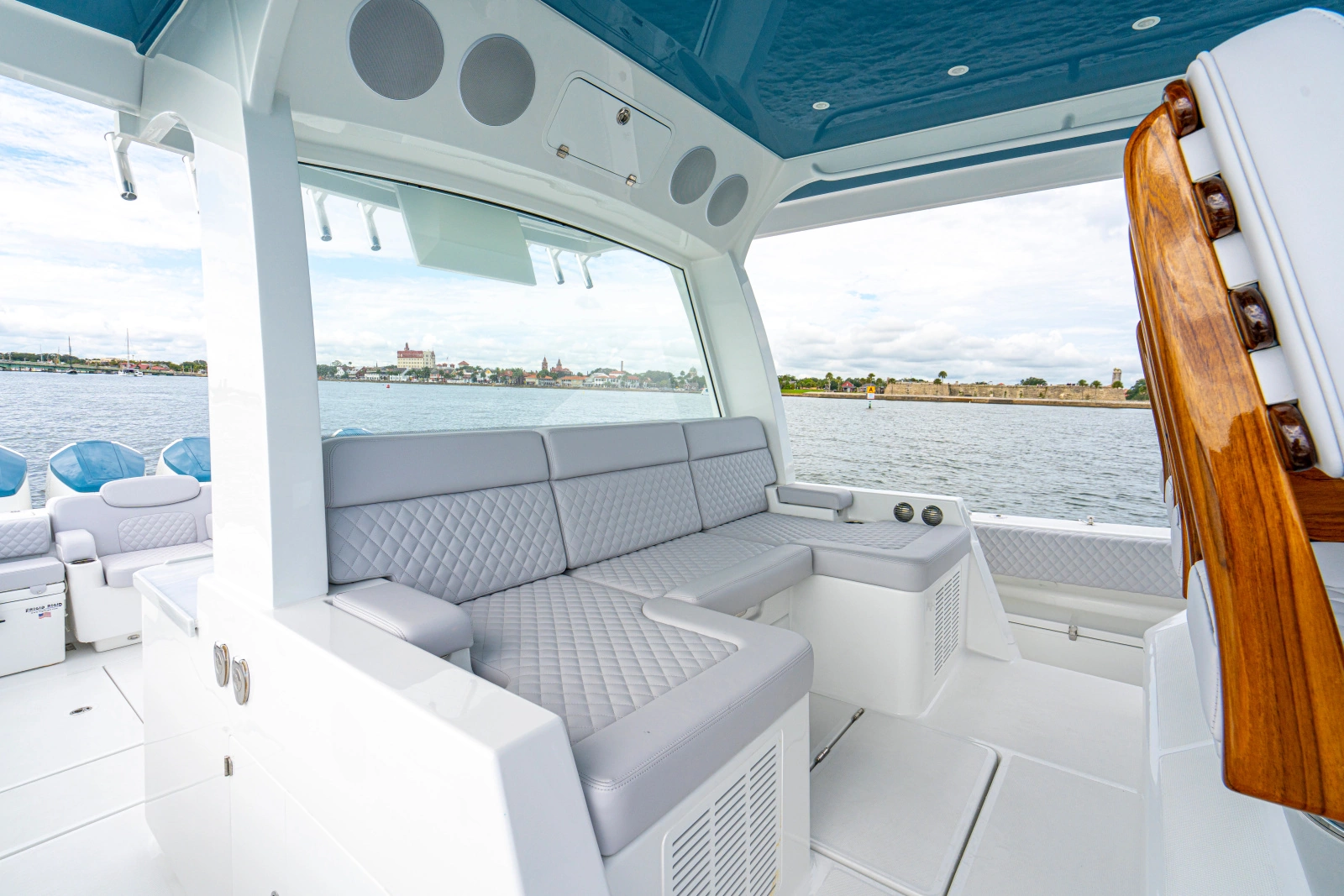 56ft HCB Yacht For Sale