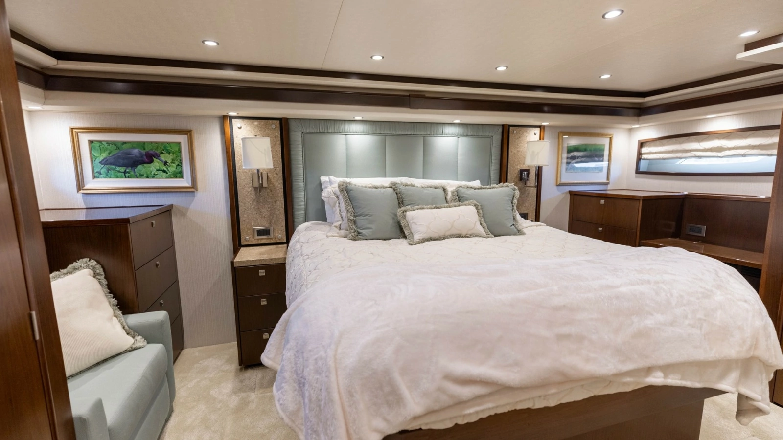 2015 Viking 76 Enclosed Bridge- CHULA- Master Stateroom