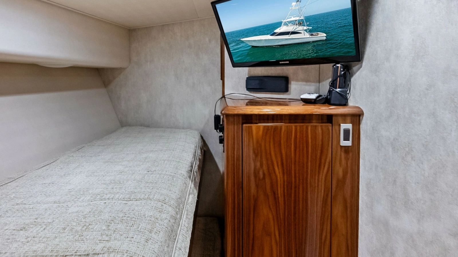 Guest Cabin with Entertainment System