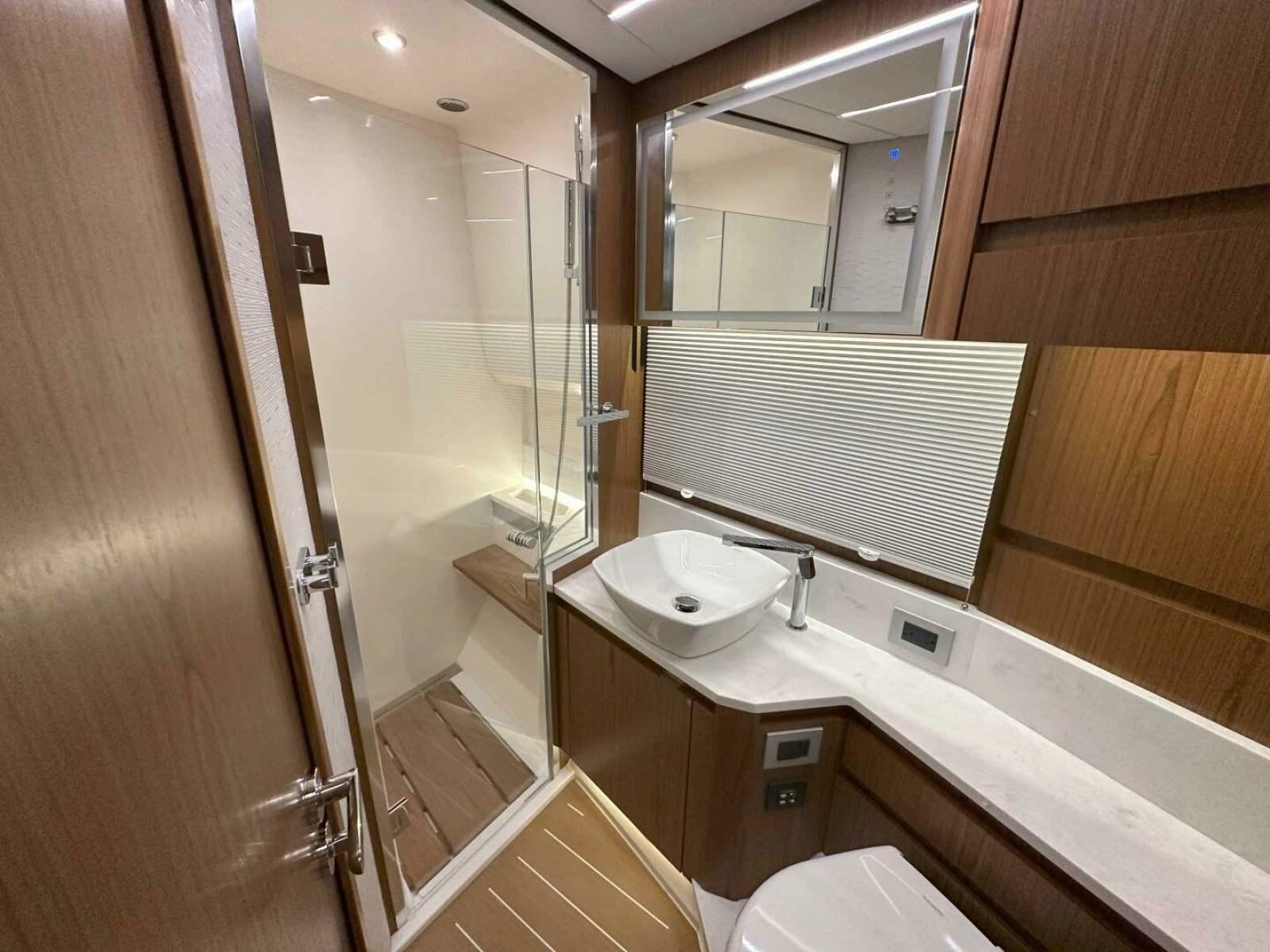  2025 Tiara Yachts 60 EX - SRHead