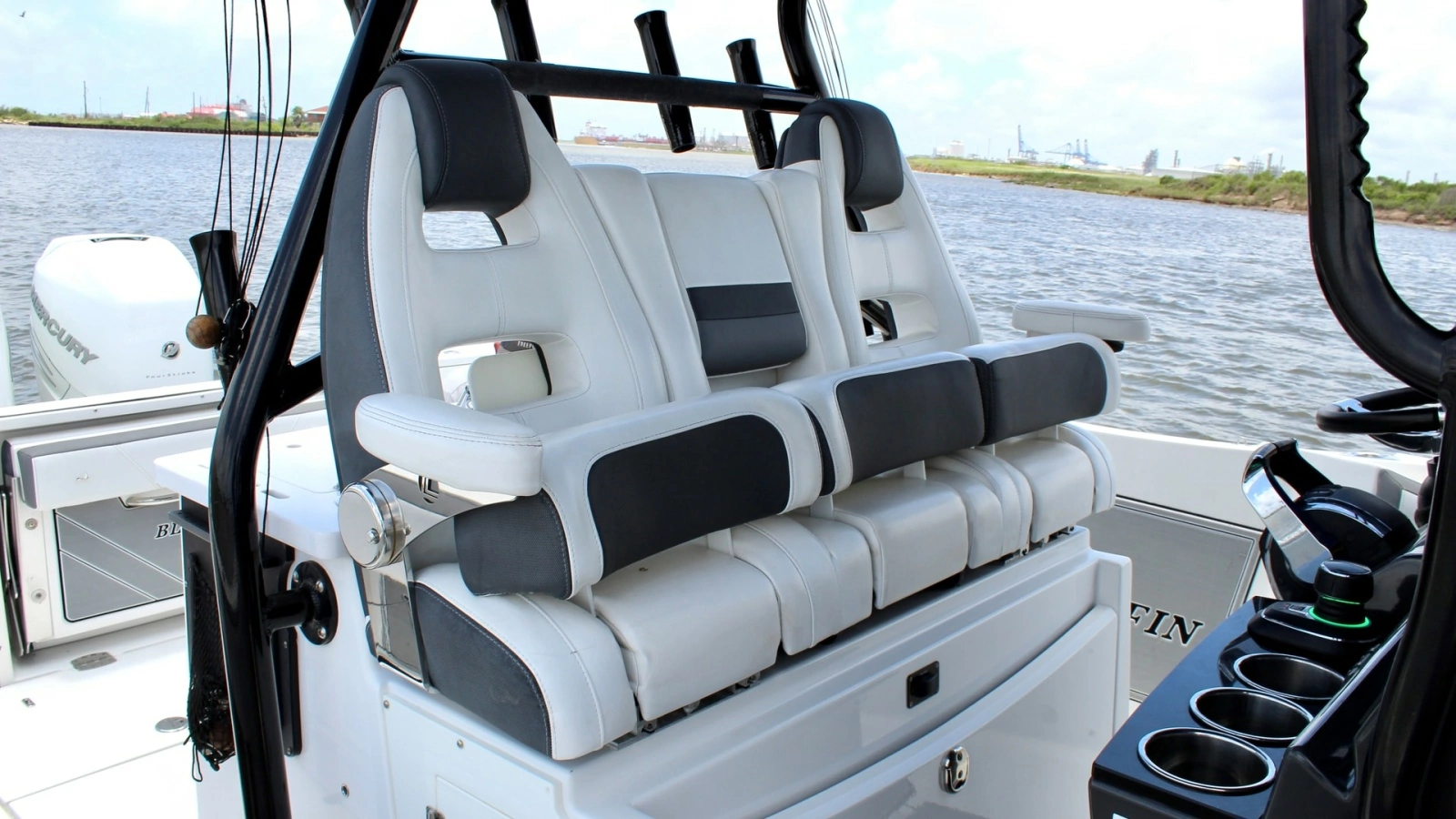 Helm Seating Area with Rod Holders