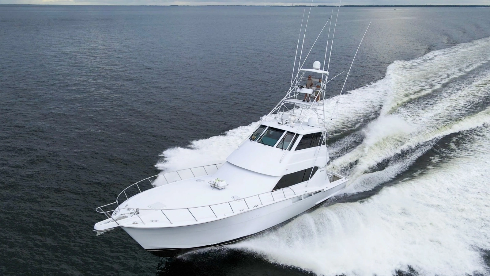 1999 Hatteras 60 Enclosed Bridge Better Days Exteriors (4)
