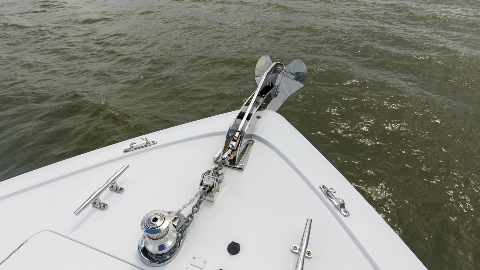 2017 72 Viking Enclosed Bridge Share-E Forward Deck (2)