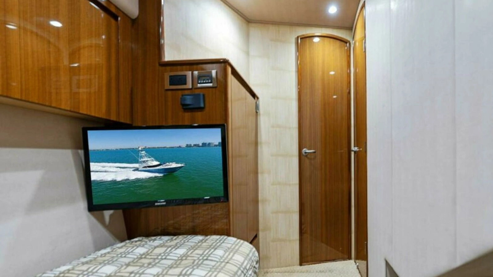 Guest Cabin with TV and Storage