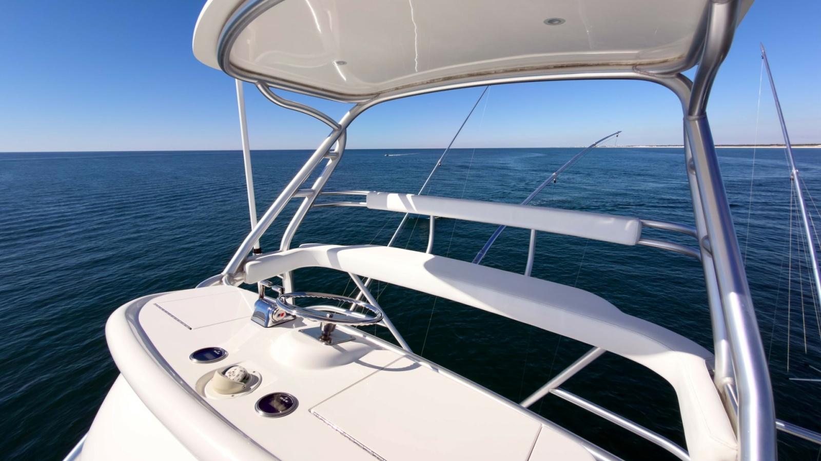 2015 Viking 76 Enclosed Bridge- CHULA- Tower