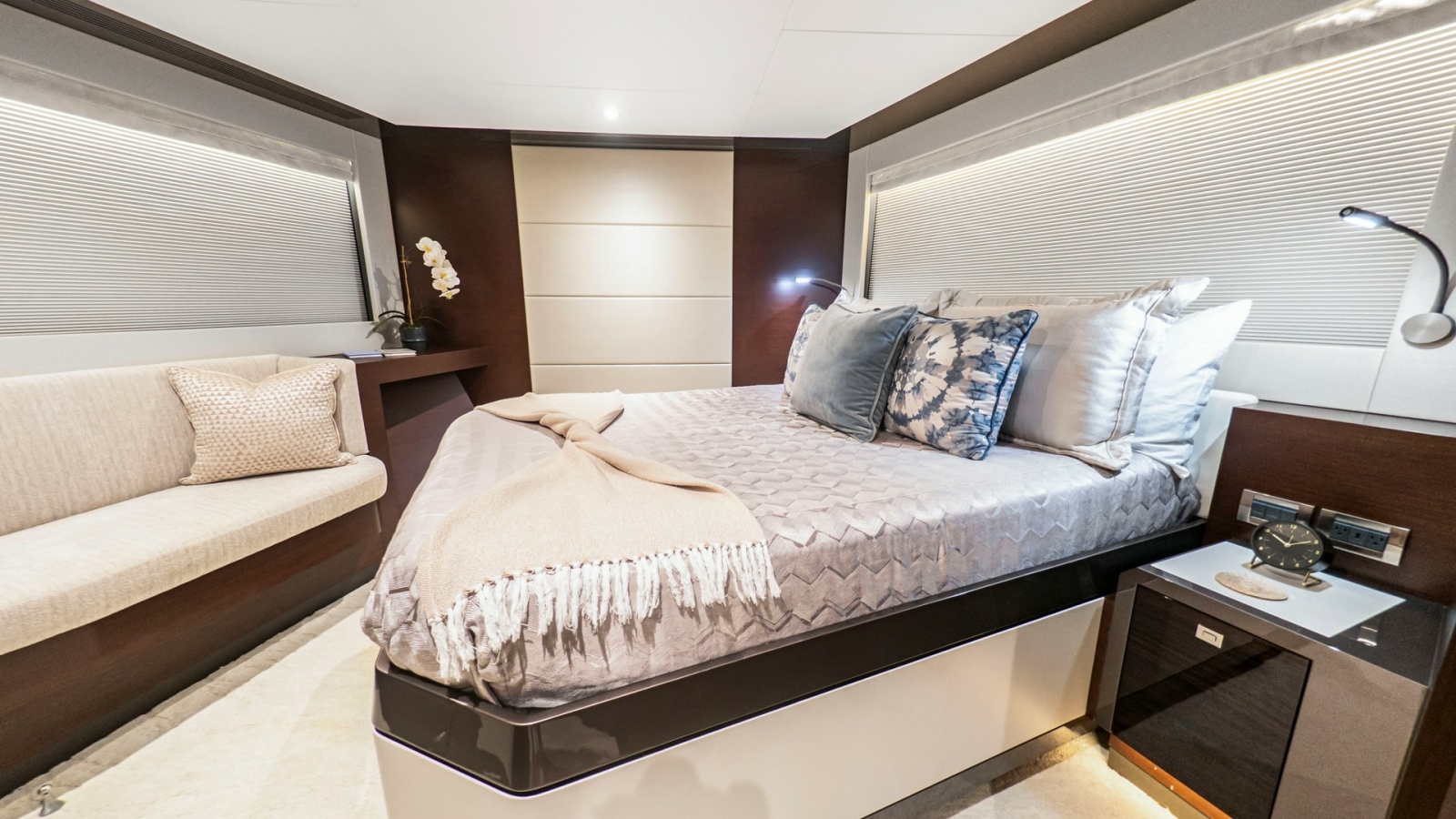 Galati-LONESTAR-Staterooms2