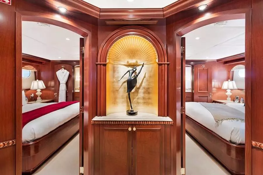 Lower Deck Foyer