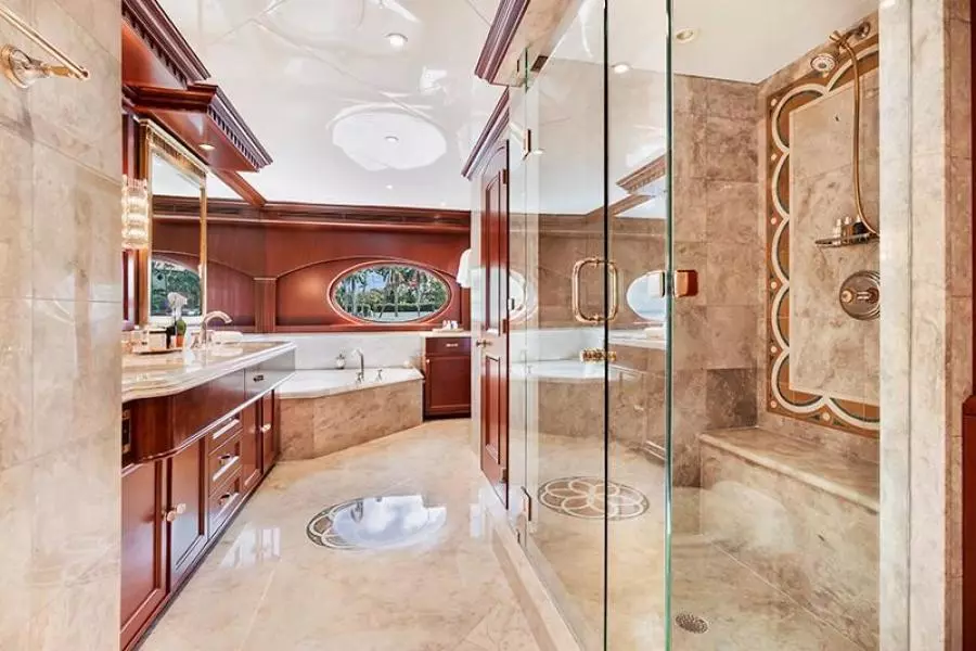 Master Suite Bath
