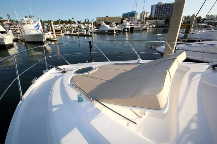 Distinctively Dyna 60ft Dyna Yachts Yacht For Sale