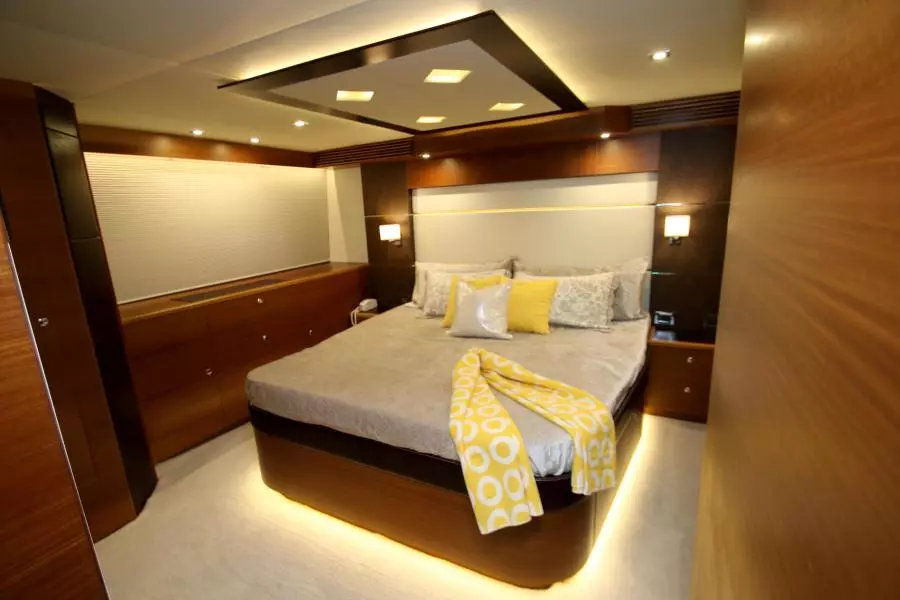 Distinctively Dyna 60ft Dyna Yachts Yacht For Sale