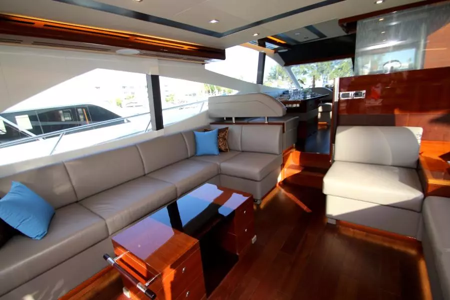 Distinctively Dyna 60ft Dyna Yachts Yacht For Sale