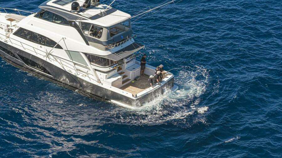 07 Riviera 72 SMY SII Fishing