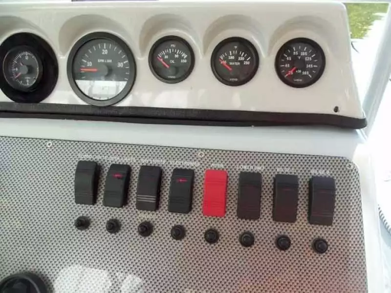 DASH SWITCHES