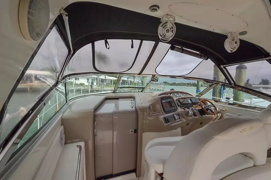 2000 Sea Ray 380 Sundancer-38.jpg