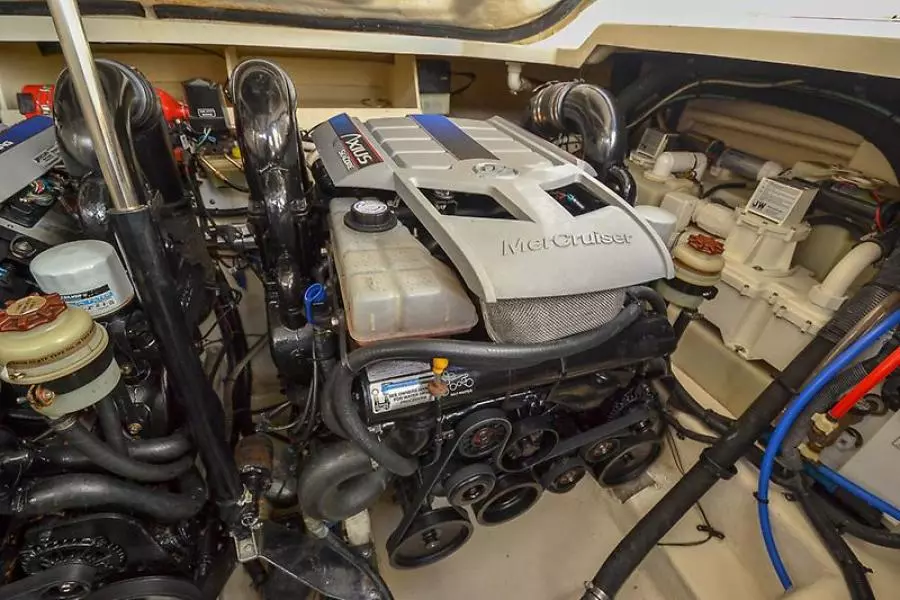 2008 Sea Ray 330 Sundancer-40.jpg