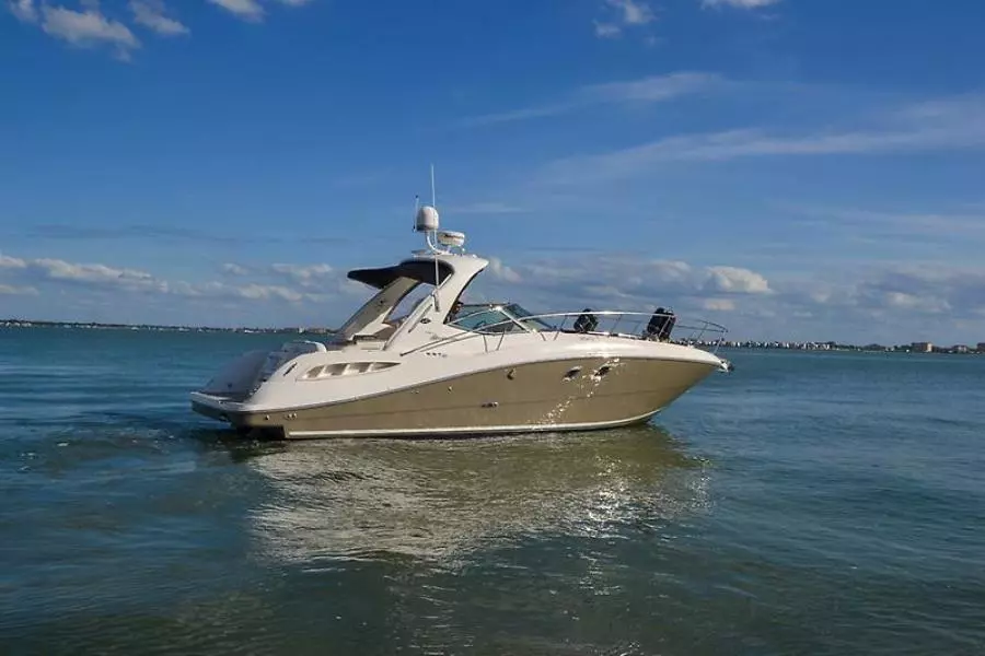 2008 Sea Ray 330 DA Profile-10.jpg