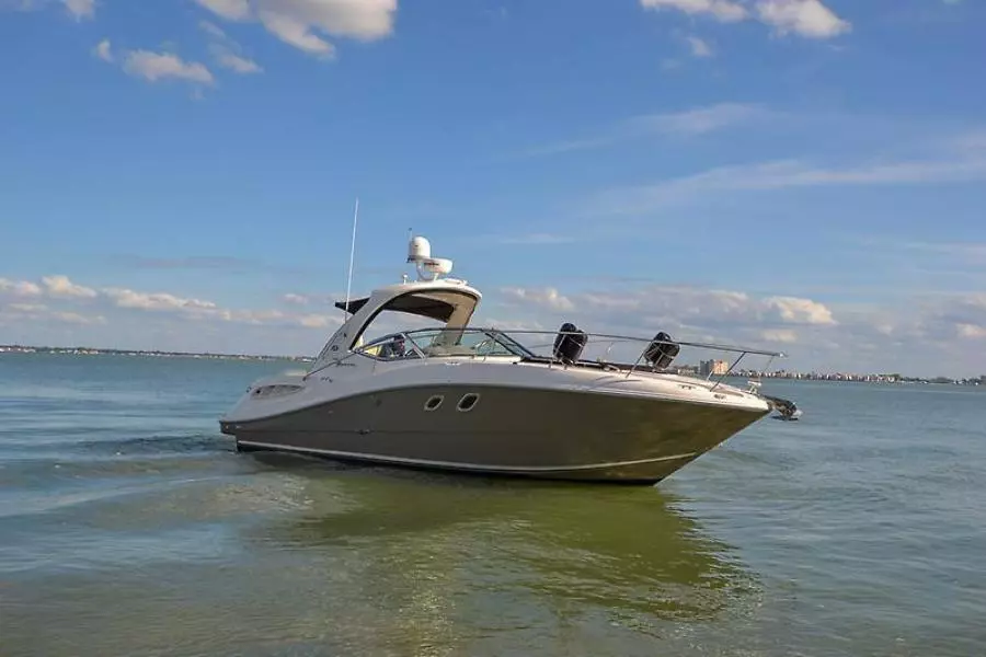 2008 Sea Ray 330 DA Profile-15.jpg
