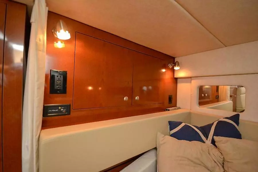 2008 Sea Ray 330 Sundancer-23.jpg