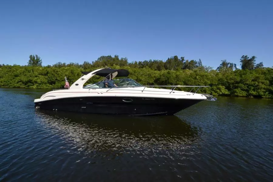 2004 Sea Ray 290 Sun Sport