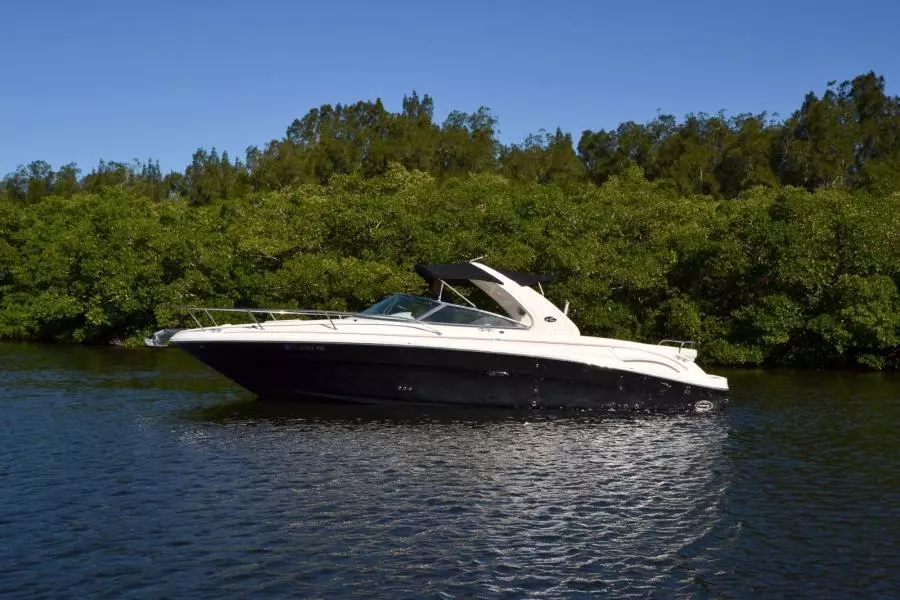 2004 Sea Ray 290 Sun Sport
