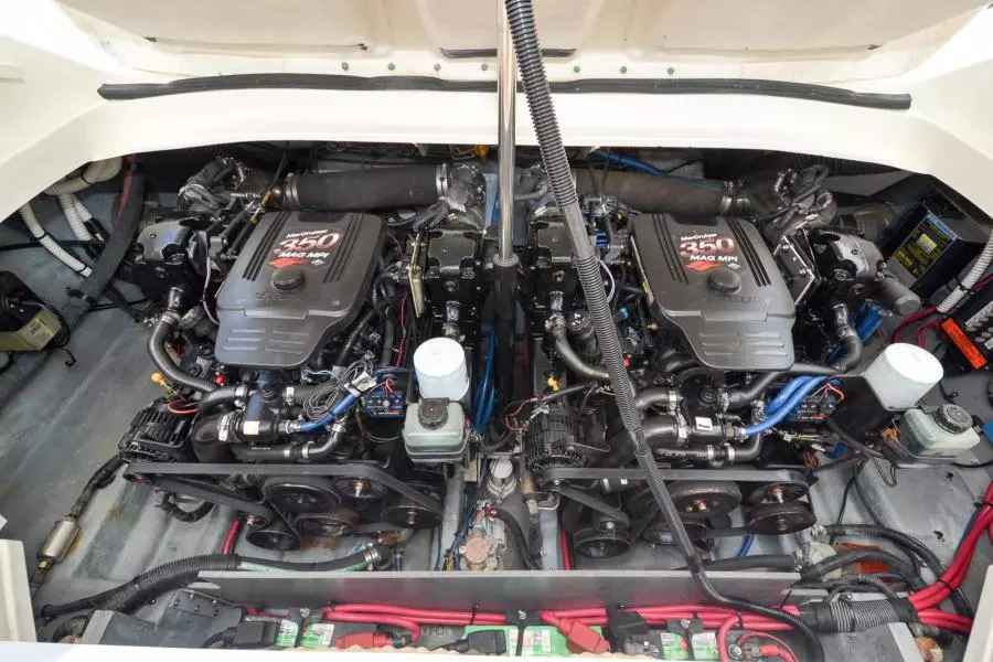 2003 Sea Ray 290 Sun Sport