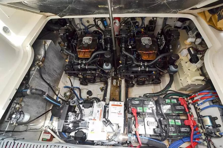 2006 Sea Ray 300 Sundancer-7-2.jpg