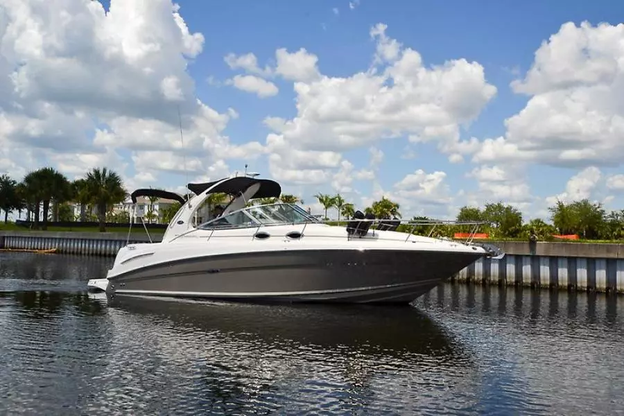 2006 Sea Ray 300 Sundancer-16-2.jpg